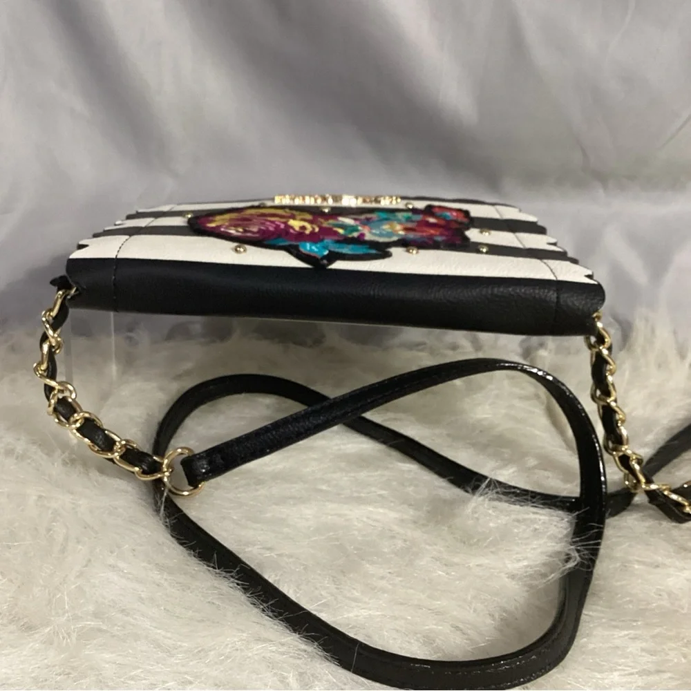 Betsey Johnson Black White Striped Floral Appliqué Crossbody Wallet Bag Vegan